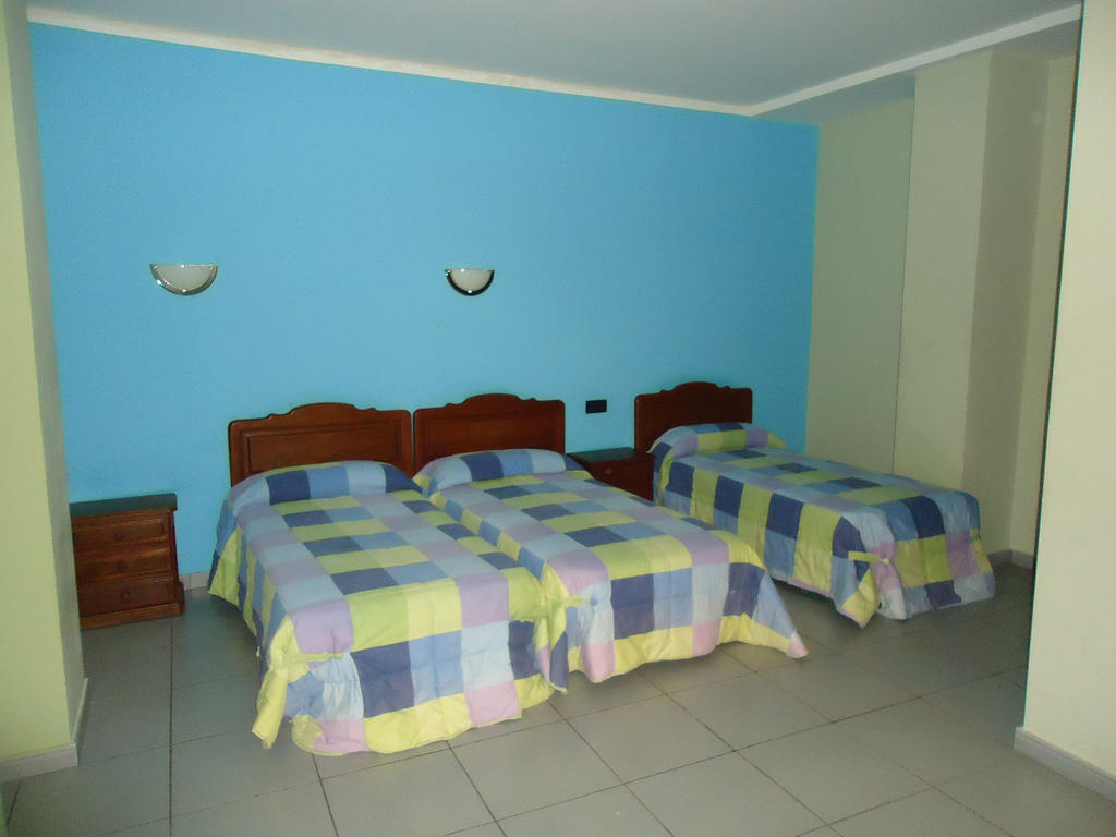 Villa Deportiva Galdar Bilik gambar