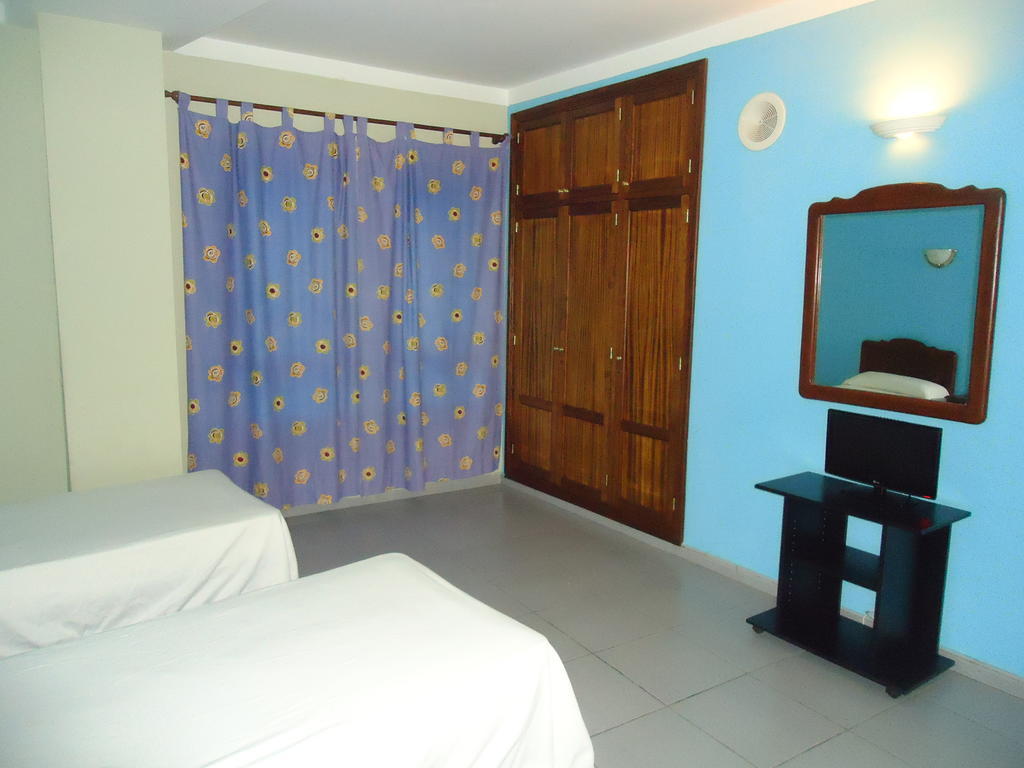 Villa Deportiva Galdar Bilik gambar